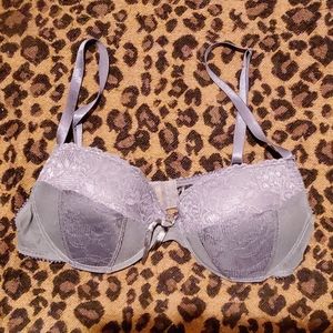 Grey Lace push-up Bra.  Really cute 😍